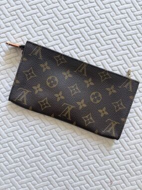 LOUIS VUITTON Monogram Bucket PM Accessory Pouch